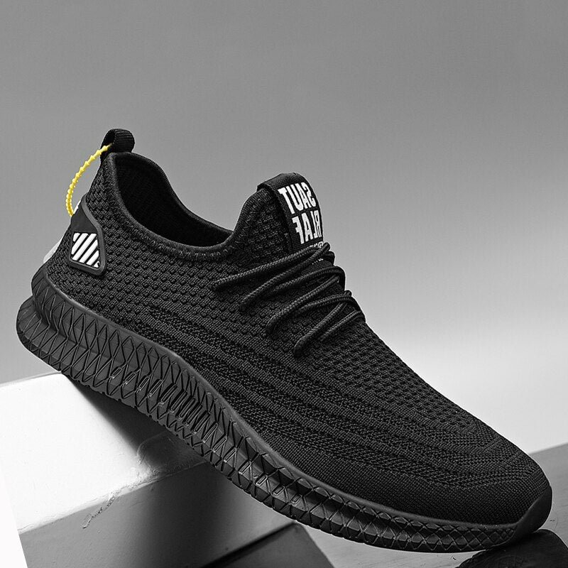 Men's light casual shoes fashion white sports outdoor comfortable breathable summer black running large size mesh surface trend