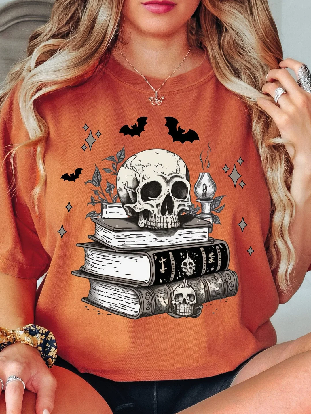 Book Lover Halloween Librarian T-Shirt / DarkAcademias /Darkacademias