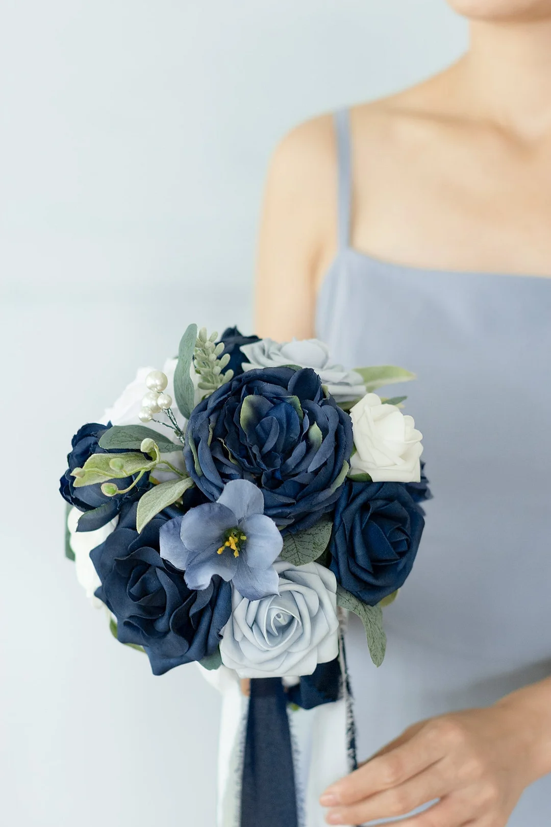 Maid of Honor & Bridesmaid Bouquets in Noble Navy Blue