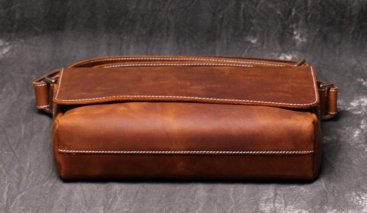 Retro Simple Men's Crossbody Messenger Bag