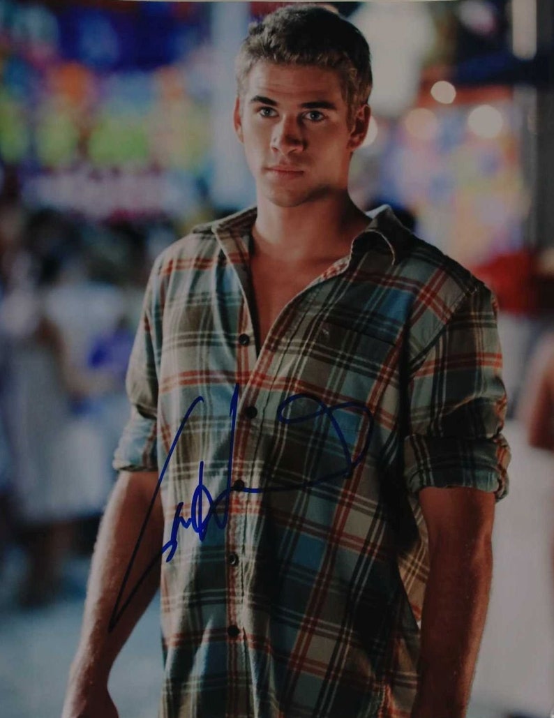 Liam Hemsworth Signed Autographed Glossy 11x14 Photo Poster painting - COA Matching Holograms