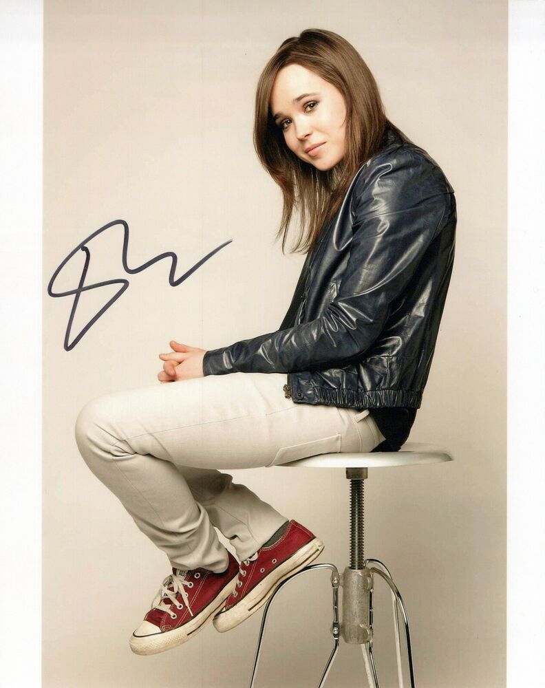 Ellen Page Elliot Page glamour shot autographed Photo Poster painting signed 8x10 #2