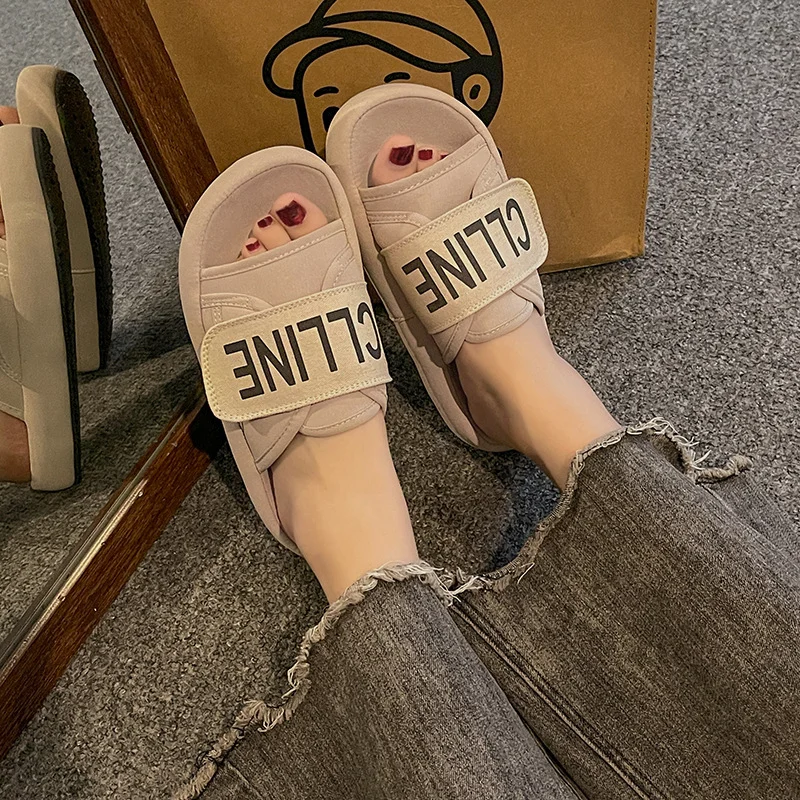 Yyvonne Casual Word Lazy Slippers Women 2025 New Fashion Thick-Soled Magic Stick Sandals Wearing High-End Feel