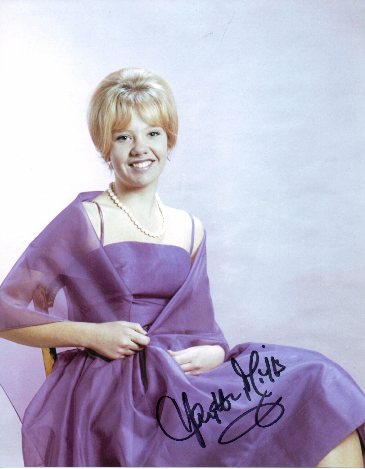 Hayley Mills Signed 10 by 8 inches Genuine Signature Photo Poster painting Autograph