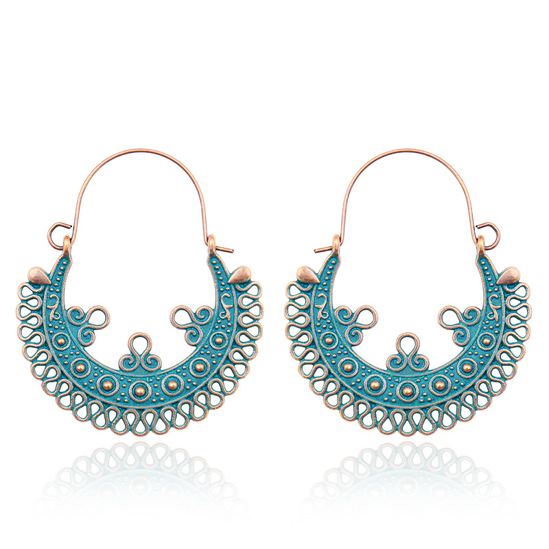 Women's Bohemian Court Hollow U-shaped Earrings
