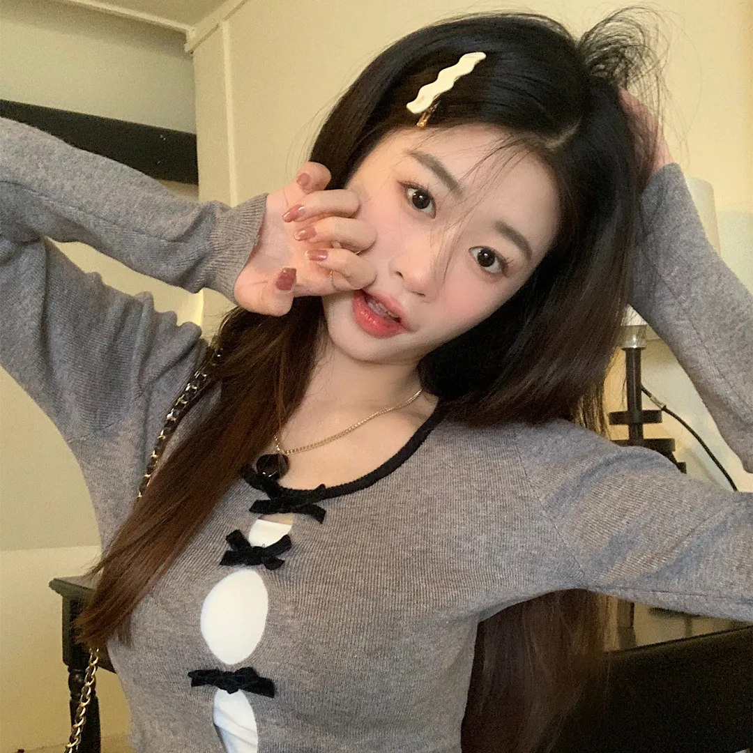 Uveng Uveng Fragrant Windy Bow Bow Long-Sleeved Knitted Girl Autumn New Design Hollow Wears Solid Color Long-Sleeved Top