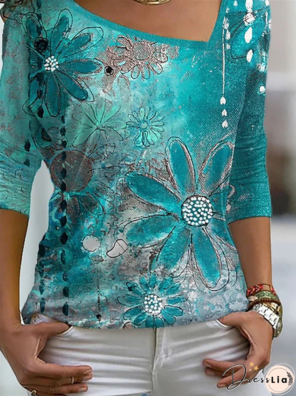 Elegant and Casual winter garment