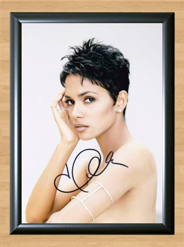 Halle Berry Sexy Signed Autographed Photo Poster painting Poster Memorabilia 3 A4 8.3x11.7