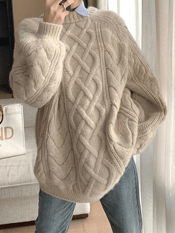 Toloer Oversized Cable Knit Sweater-Outfit Ideas