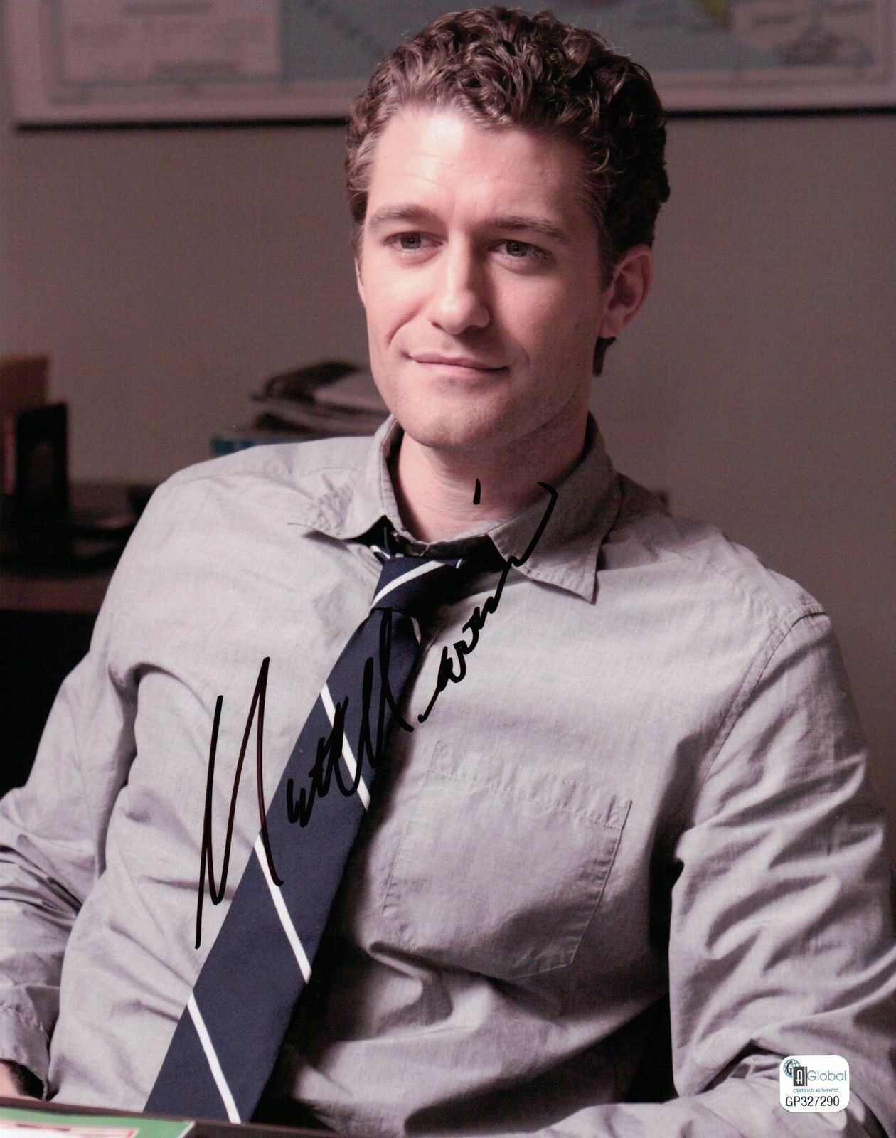 Matthew Morrison Signed 8X10 Photo Poster painting Autograph Glee Sexy with Tier Auto GP327290