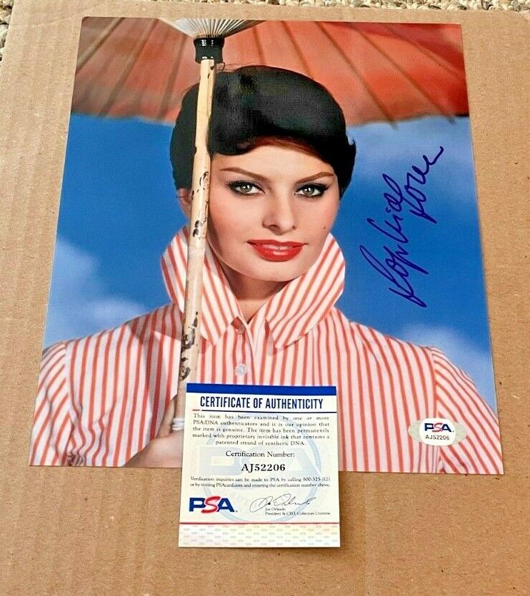 SOPHIA LOREN SIGNED SEXY 8X10 Photo Poster painting PSA/DNA #27