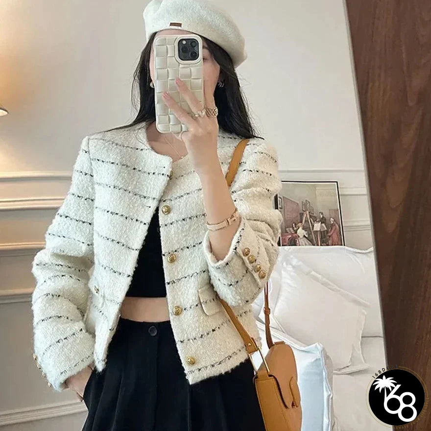 Timeless and Elegant Jacket | 168DEAL