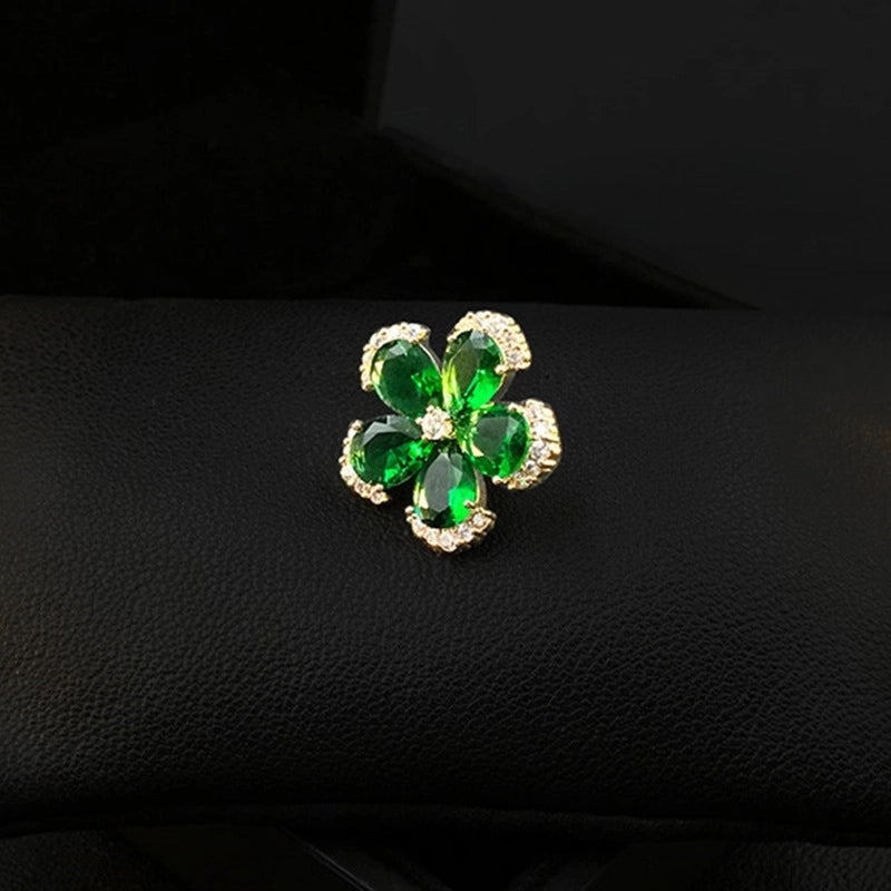 Small Brooch Simple Butterfly Brooch High-end Female Temperament Niche Design Pin New Dragonfly Brooch