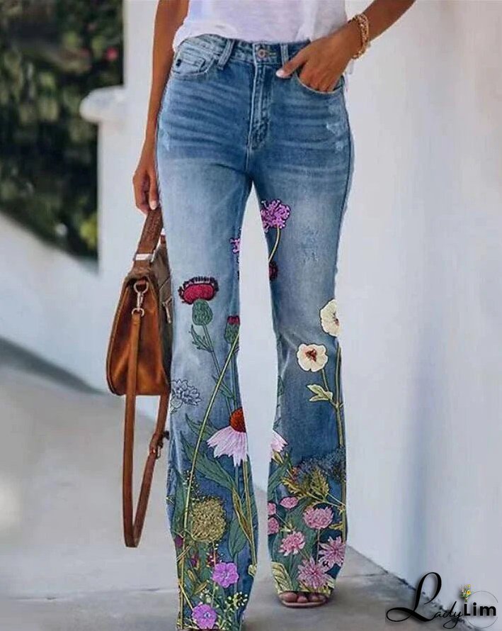Stylish Women's High-Waisted Bootcut Flare Jeans with Side Pockets