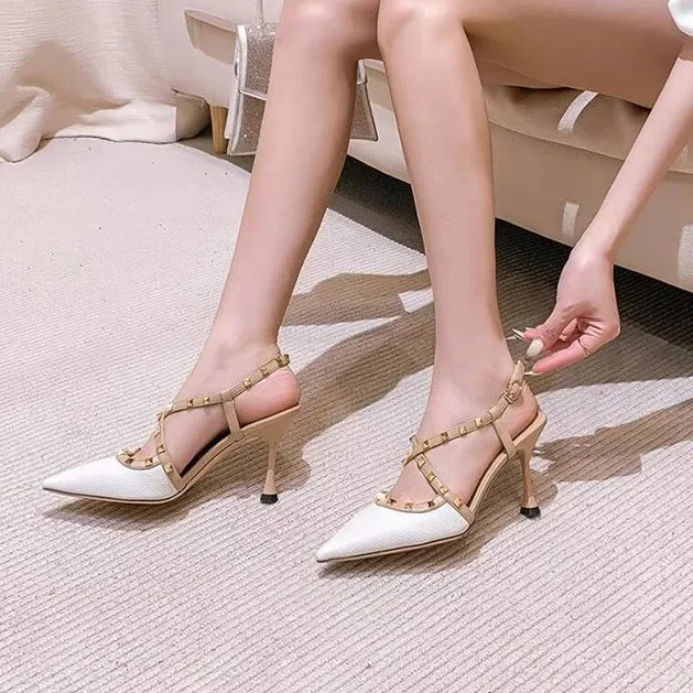 Yyvonne French Fine-Heeled High-Heeled High-Heeled Rivet Thorned Roman Sandals In The Summer Of 2025