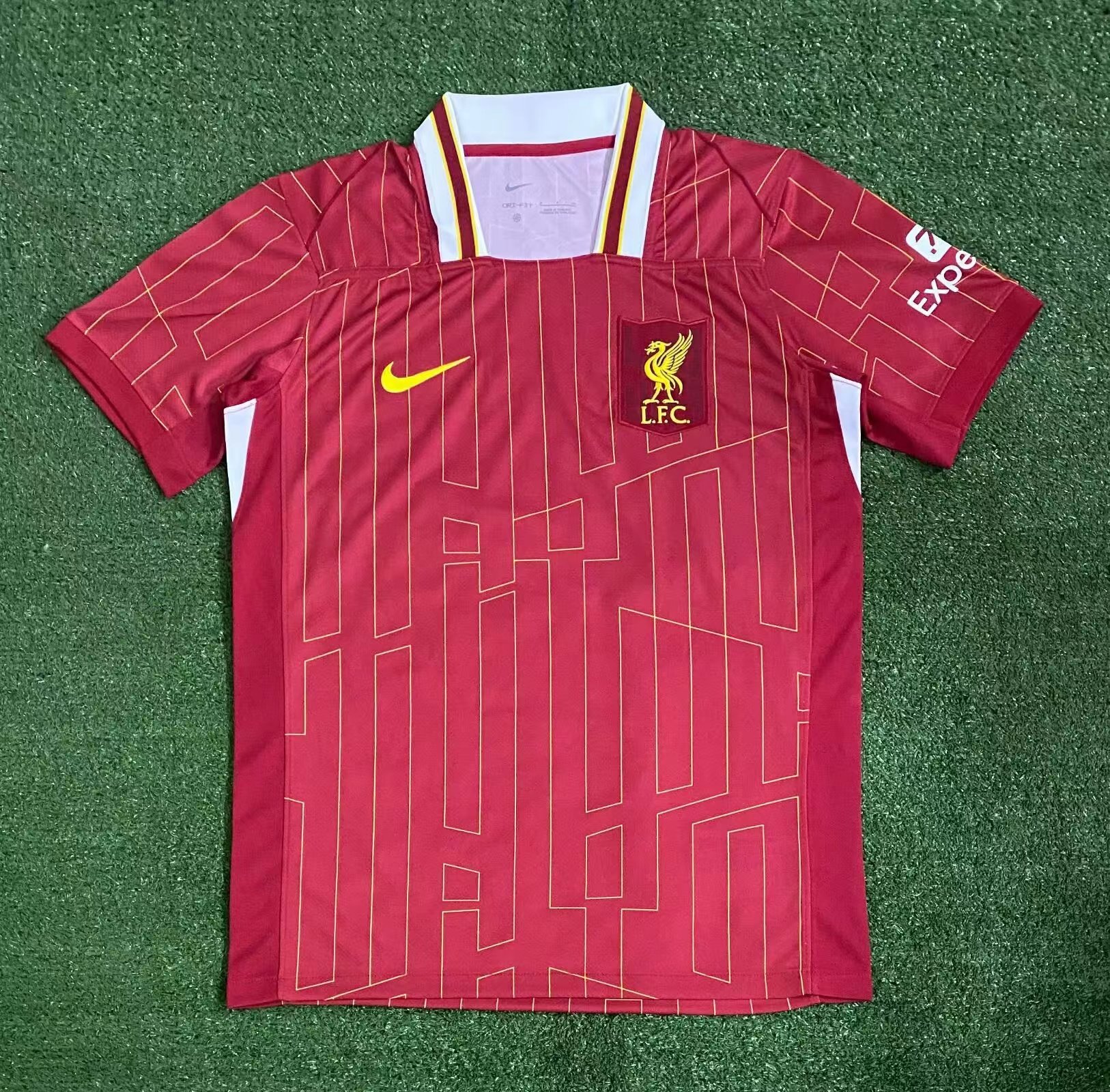 24/25 Liverpool Home Football Shirt Thai Quality