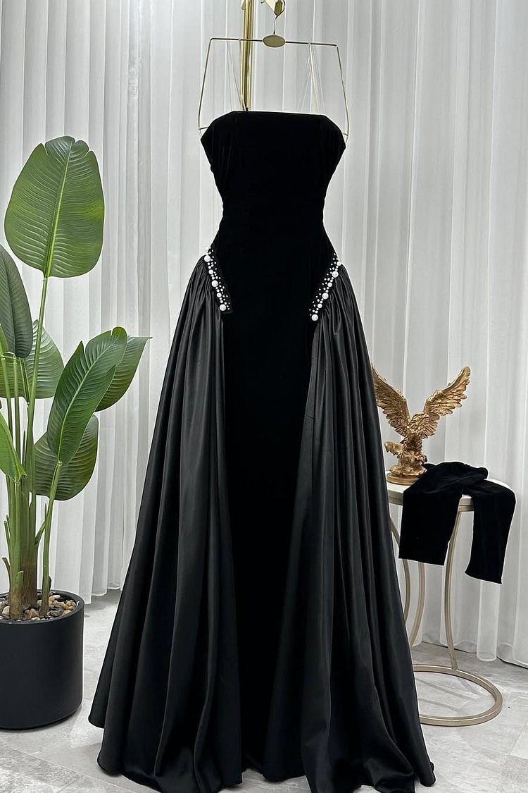 Black Strapless Sleeveless Long Prom Dress With Pleated Beading XJ0629