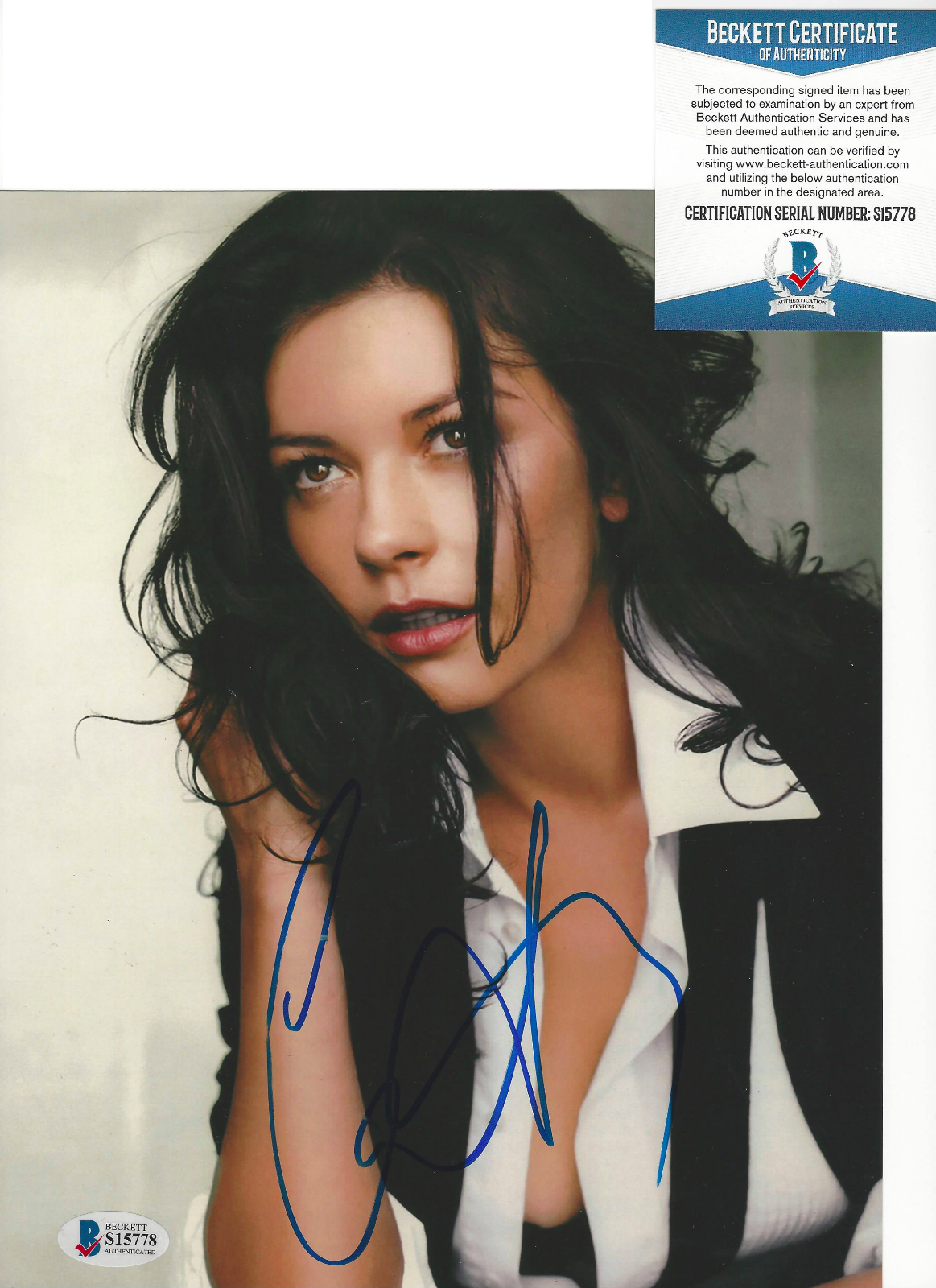 CATHERINE ZETA-JONES SIGNED AUTHENTIC 8x10 Photo Poster painting SEXY ACTRESS BECKETT COA BAS