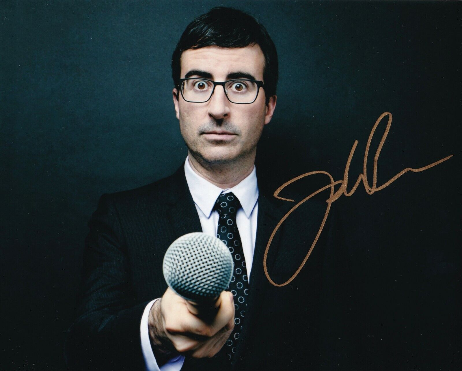 John Oliver comedian REAL SIGNED Photo Poster painting #2 COA Daily Show This Week Tonight HBO