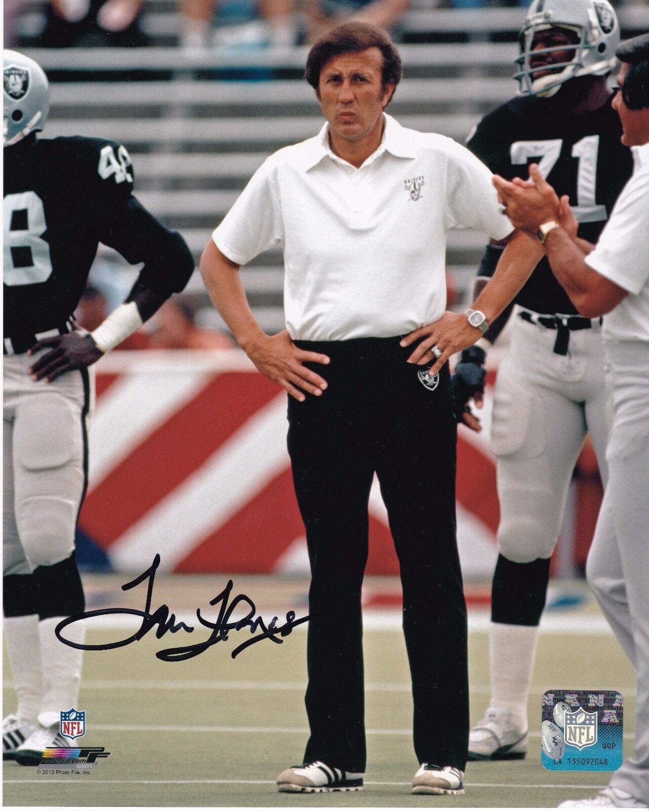 TOM FLORES OAKLAND RAIDERS COLOR ACTION SIGNED 8x10