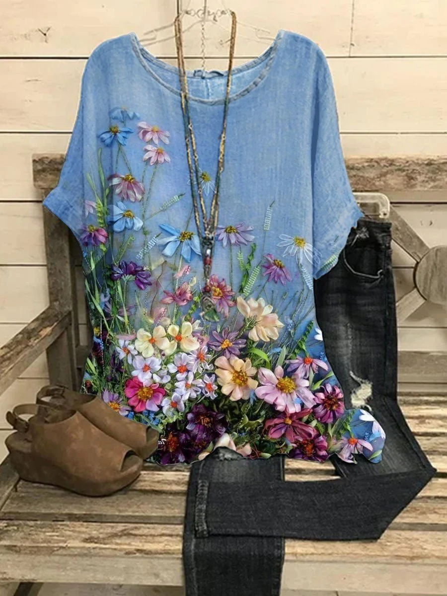 Three-Dimensional Flower Painting Pattern Women's T-Shirt