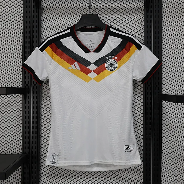 Women's size 26-27 German national team player version football jersey, 1:1 replica, made in Thailand.