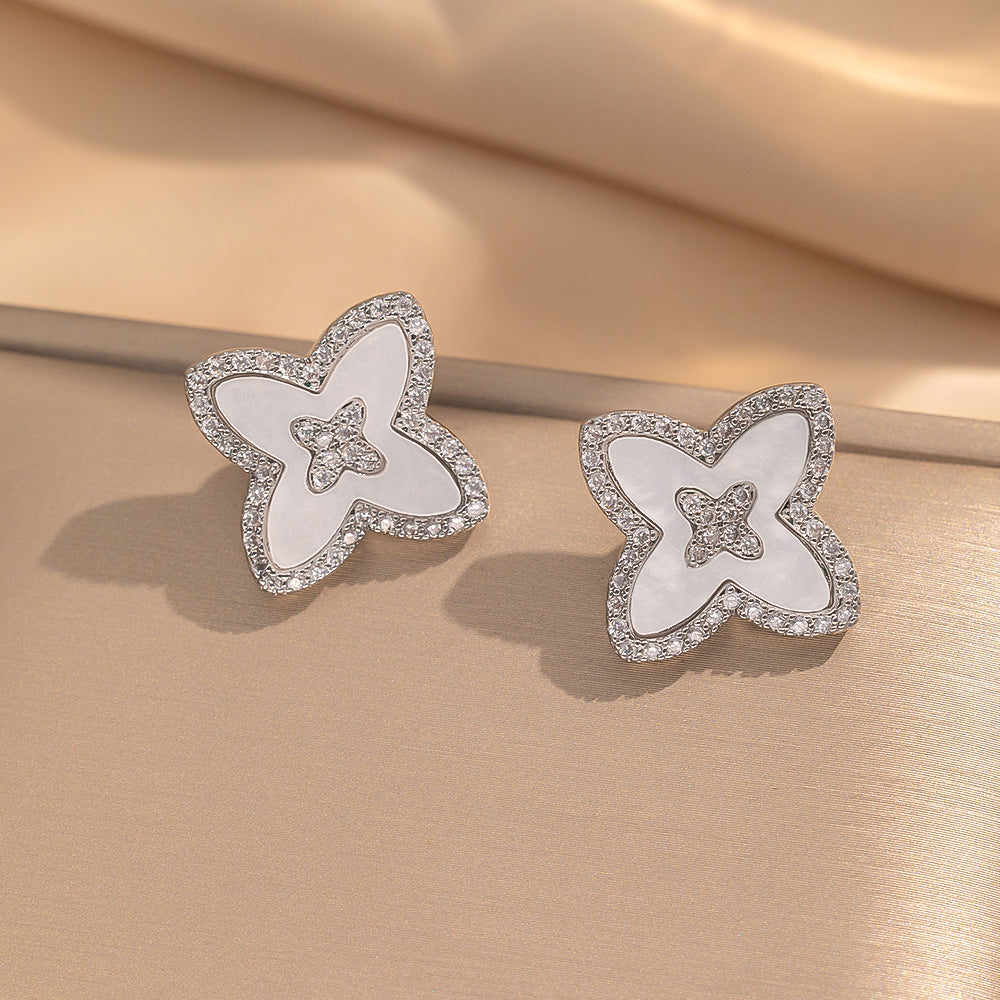 2 Pieces Moderate Luxury Flower Copper Diamond Inlay Stud Earrings