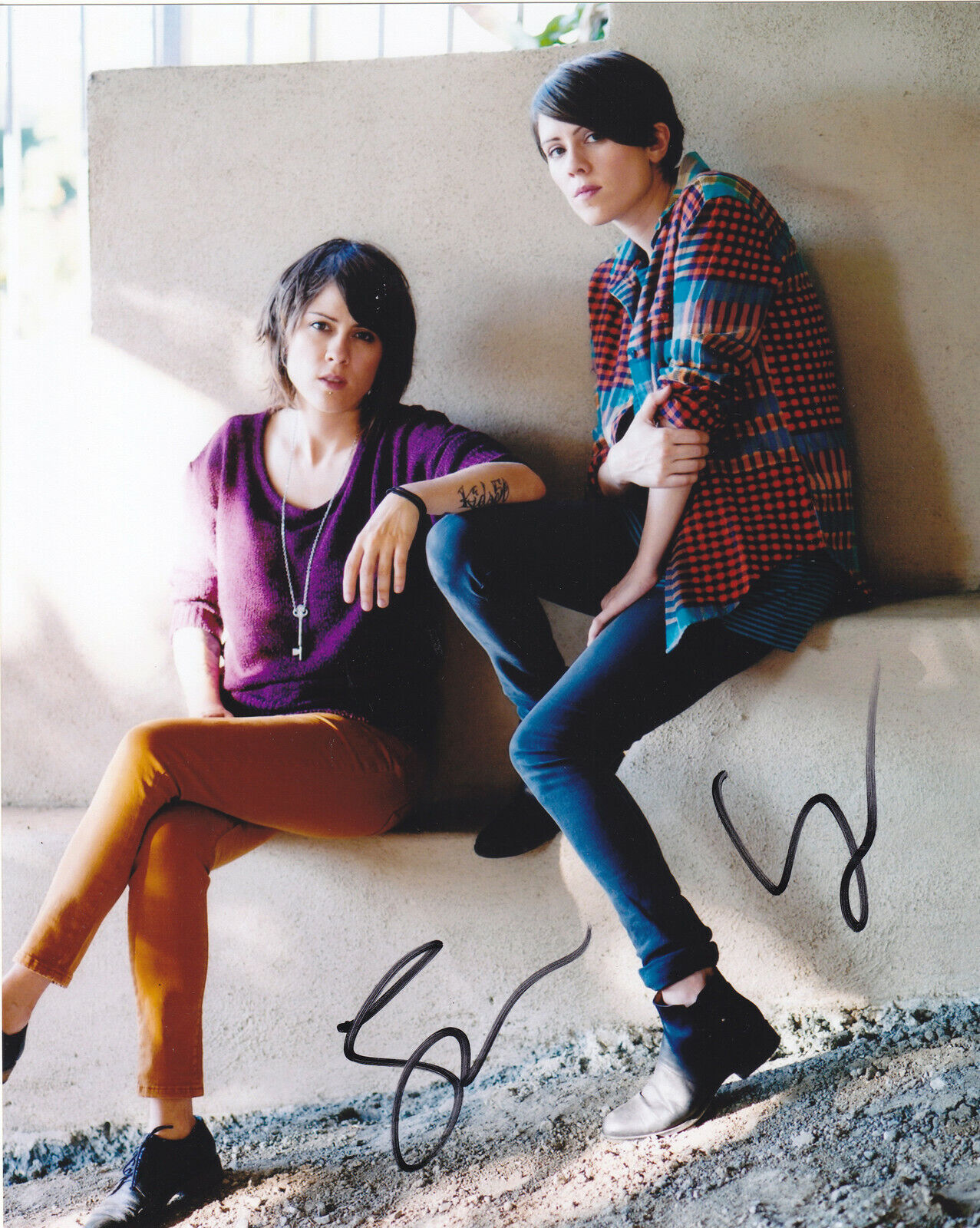 TEGAN AND SARA QUINN SIGNED AUTOGRAPH 8X10 Photo Poster painting PROOF #5