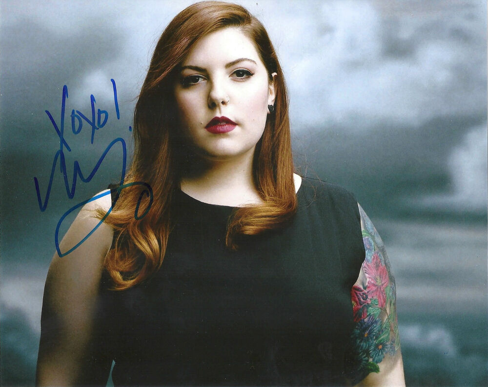 MARY LAMBERT 'HEART ON MY SLEEVE' SHE KEEPS ME WARM SIGNED 8X10 PICTURE *COA 4