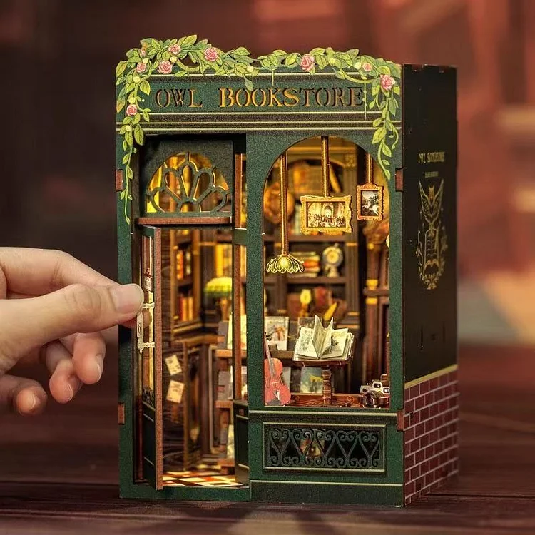 Mini Owl Bookstore