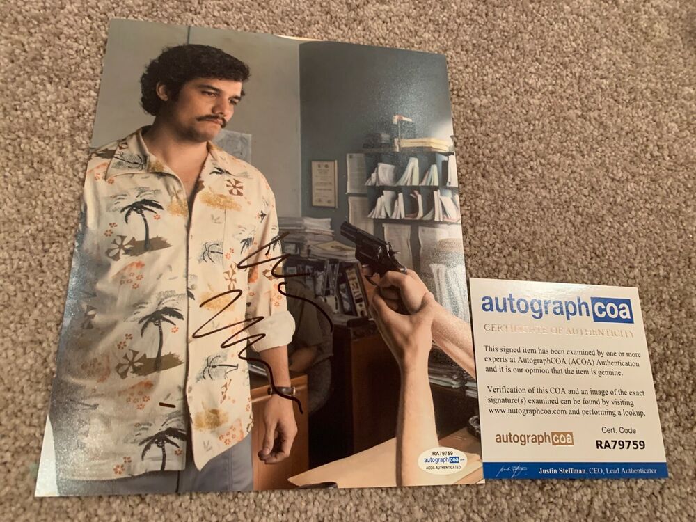 WAGNER MOURA SIGNED 8X10 Photo Poster painting PROOF AUTOGRAPHED NARCOS ESCOBAR 3