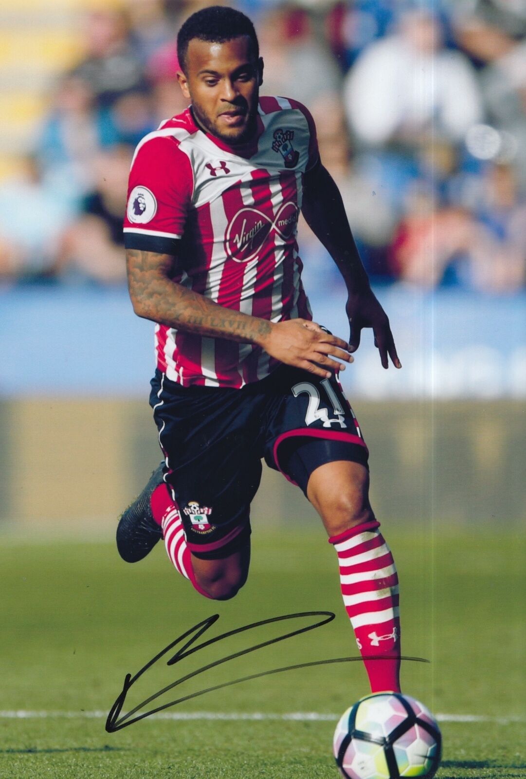 SOUTHAMPTON HAND SIGNED RYAN BERTRAND 12X8 Photo Poster painting.