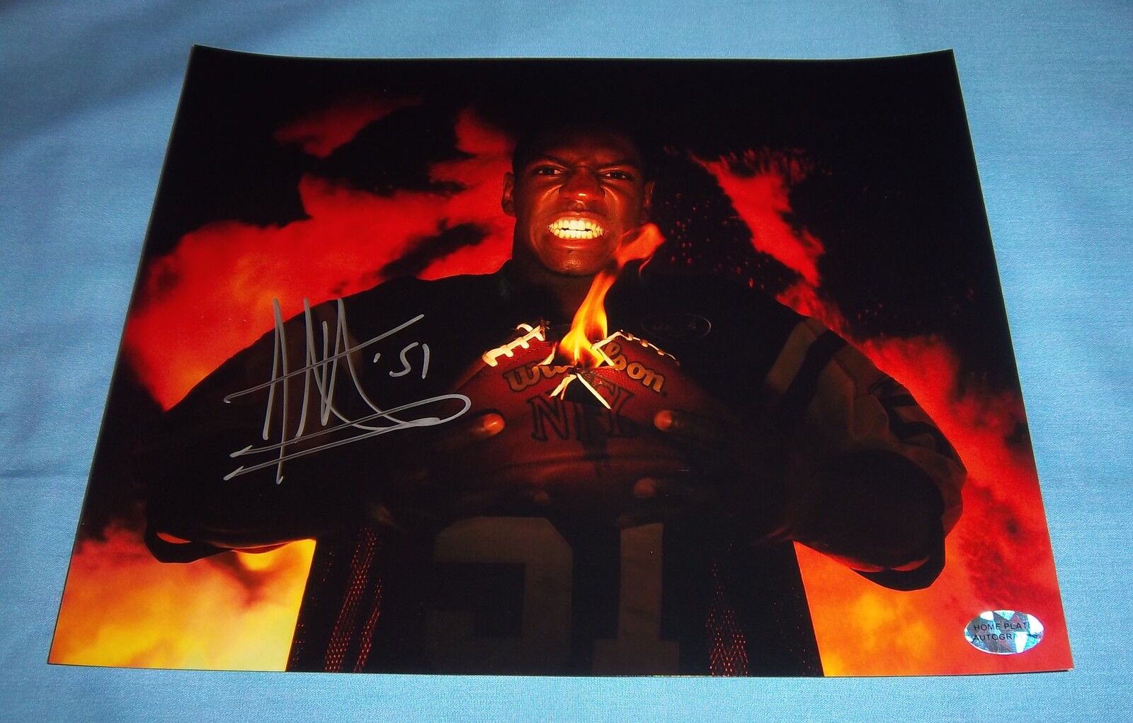 New Orleans Saints Jonathan Vilma Signed Autographed 8x10 Photo Poster painting Miami