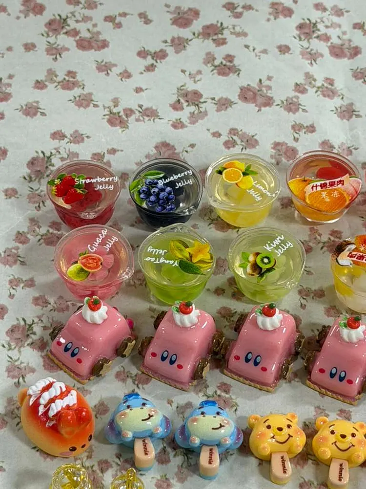 #012 Charms on Hand