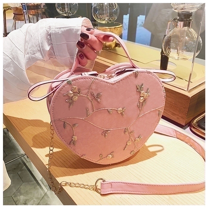Women’s All Seasons Pu Leather Flower Vintage Style Heart-shaped Zipper Handbag