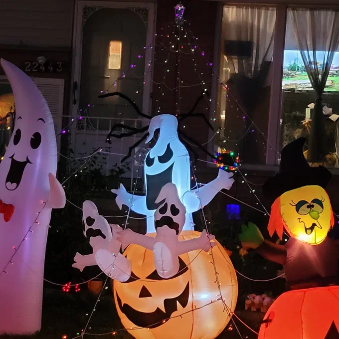 Jack-O-Lantern Pumpkin with Ghosts Airblown Inflatable