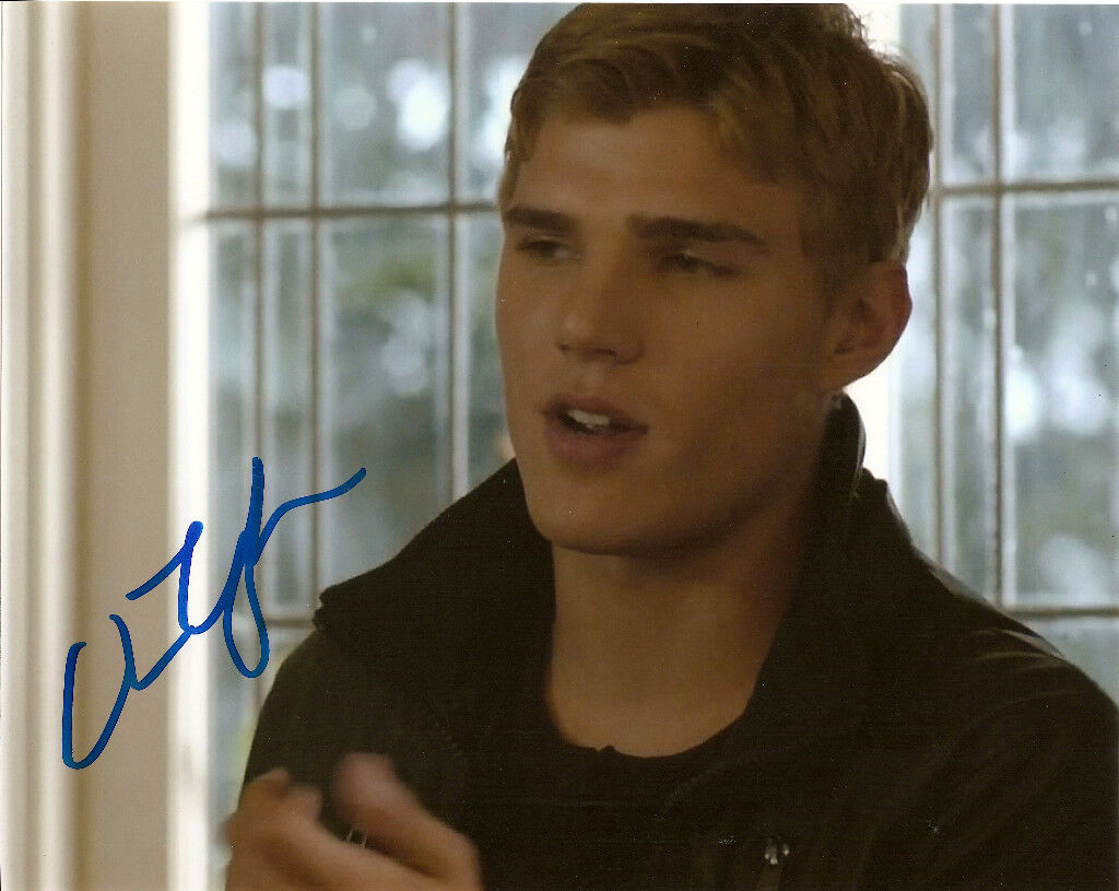 Secret Circle Chris Zylka Autographed Signed 8x10 Photo Poster painting COA