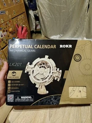 Puzzle 3D de madera - Calendario perpetuo ROKR LK201