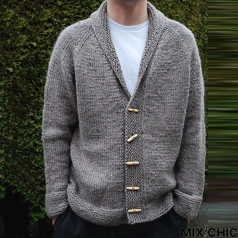 Men's Long Sleeved Knitted Cardigan