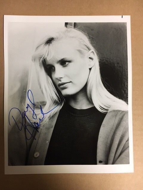 Daryl Hannah 8x10 Signed Photo Poster painting Auction House COA**