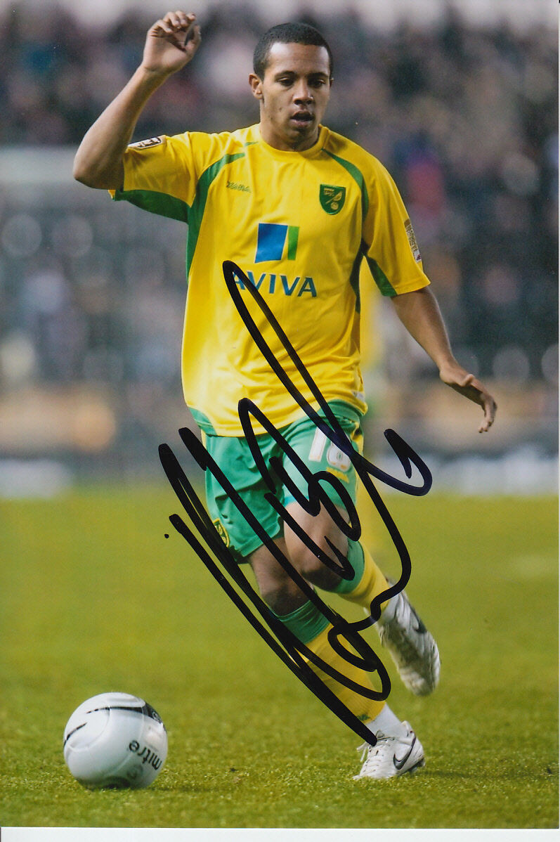 NORWICH CITY HAND SIGNED KOREY SMITH 6X4 Photo Poster painting 1.