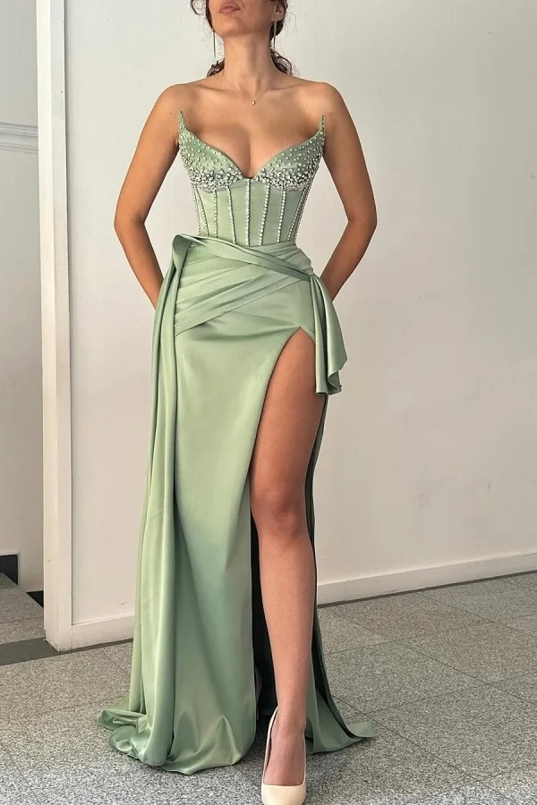 Deep V-Neck Strapless Sleeveless High-Waisted Long Pleated Mermaid Prom Dress With Rhinestones And High Split | ZT0545 Wellcucu