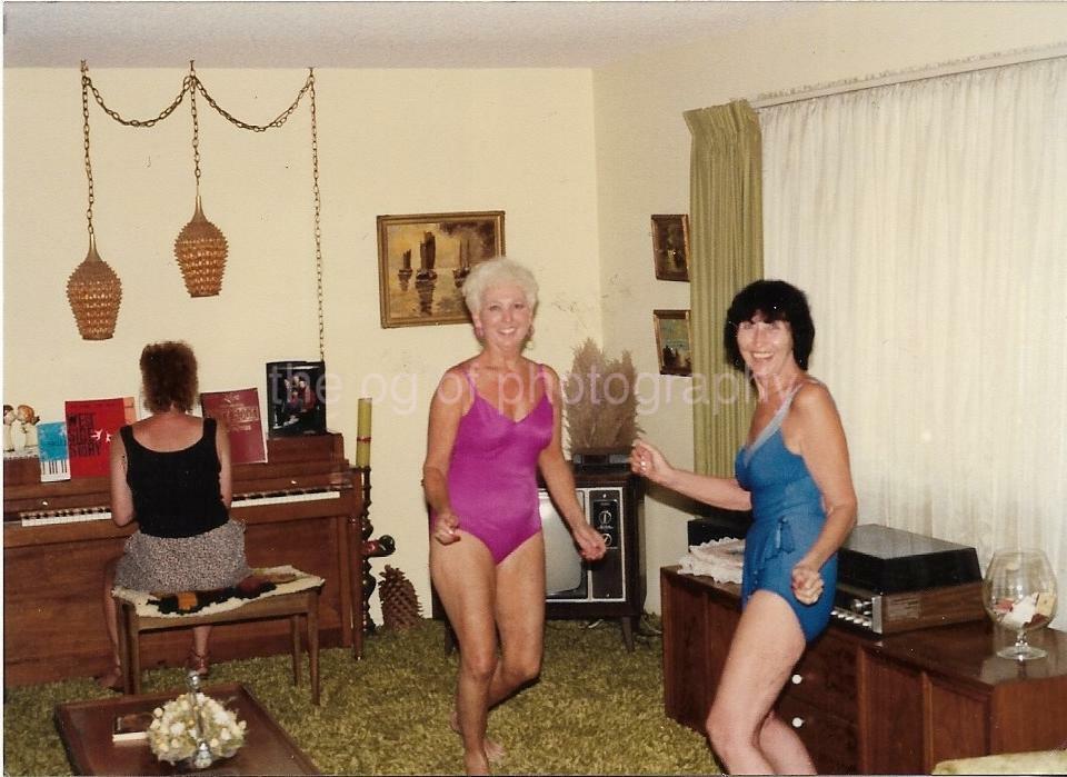FOUND Photo Poster painting Color TWO WOMEN IN SWIMSUITS AND A PIANO LADY Original 15 4 H