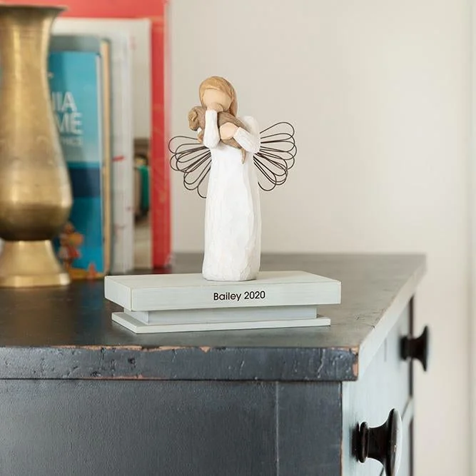 Angel of Friendship Figurine by Willow Tree