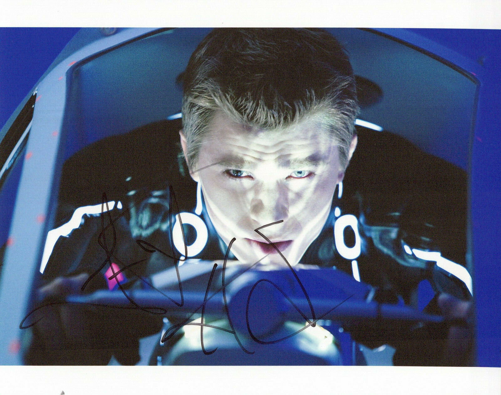 Garrett Hedlund Tron Legacy autographed Photo Poster painting signed 8x10 #3 Sam Flynn