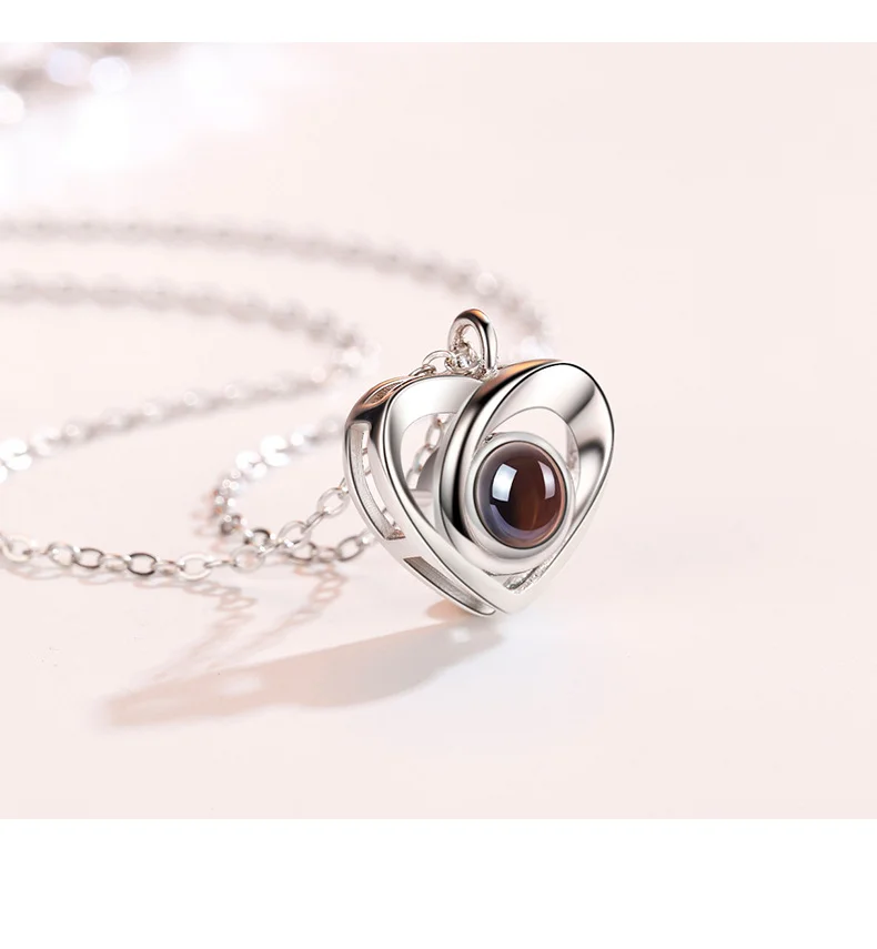 Wear Felicity Necklace Personalized Heart Photo Necklace