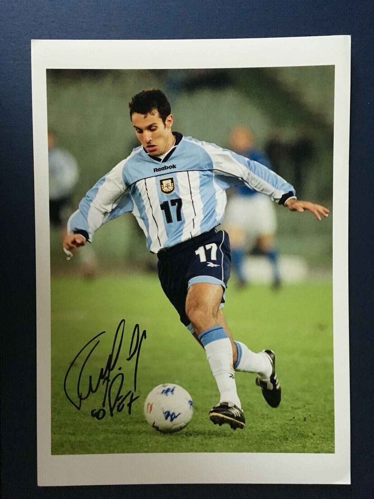 GUSTAVO LOPEZ - ARGENTINE INTERNATIONAL FOOTBALLER - SUPERB SIGNED Photo Poster painting