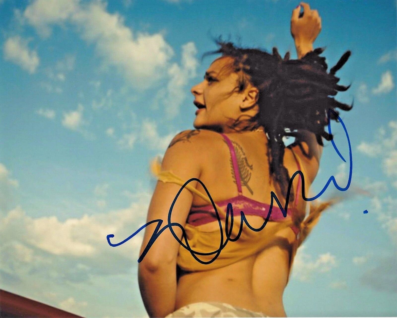 ACTRESS SASHA LANE SIGNED AMERICAN HONEY MOVIE 8X10 Photo Poster painting E W/COA SHIA LEBEOUF