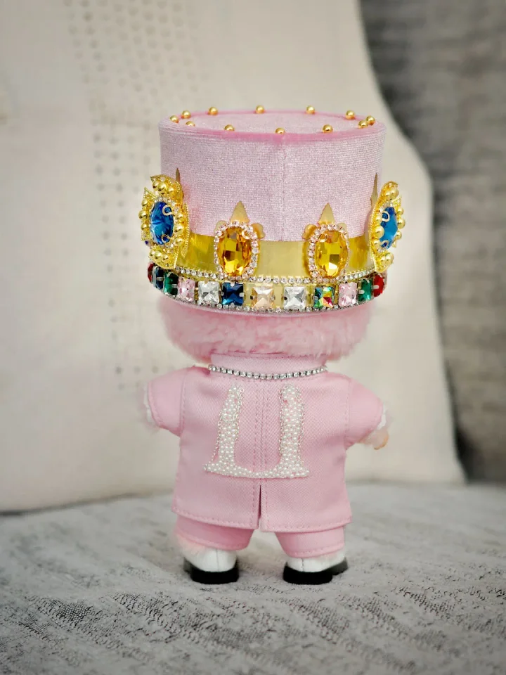 Labubu コスチューム G-DRAGON風 MAMA衣装 Labubu x GD🔥 The 2024 MAMA pink set is finally here! 😎The
