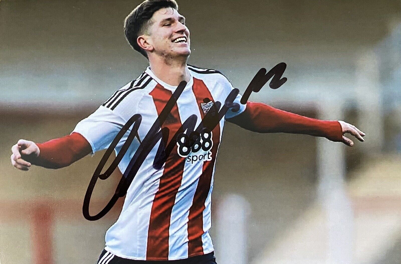 Chris Mepham Genuine Hand Signed Brentford 6X4 Photo Poster painting